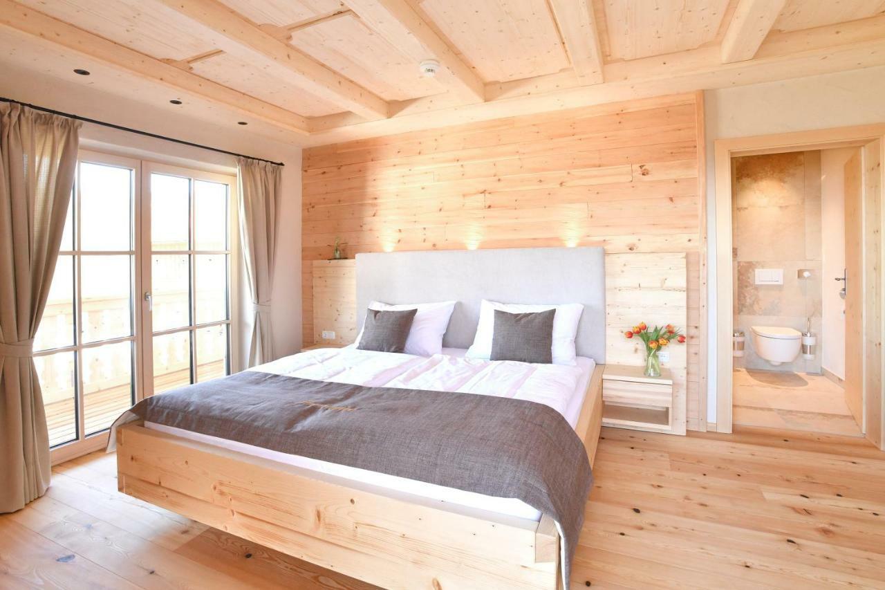 Florineum Hotell Weyregg Exteriör bild